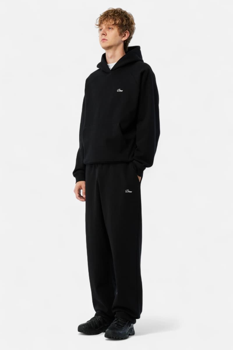 Hoodie Black on model